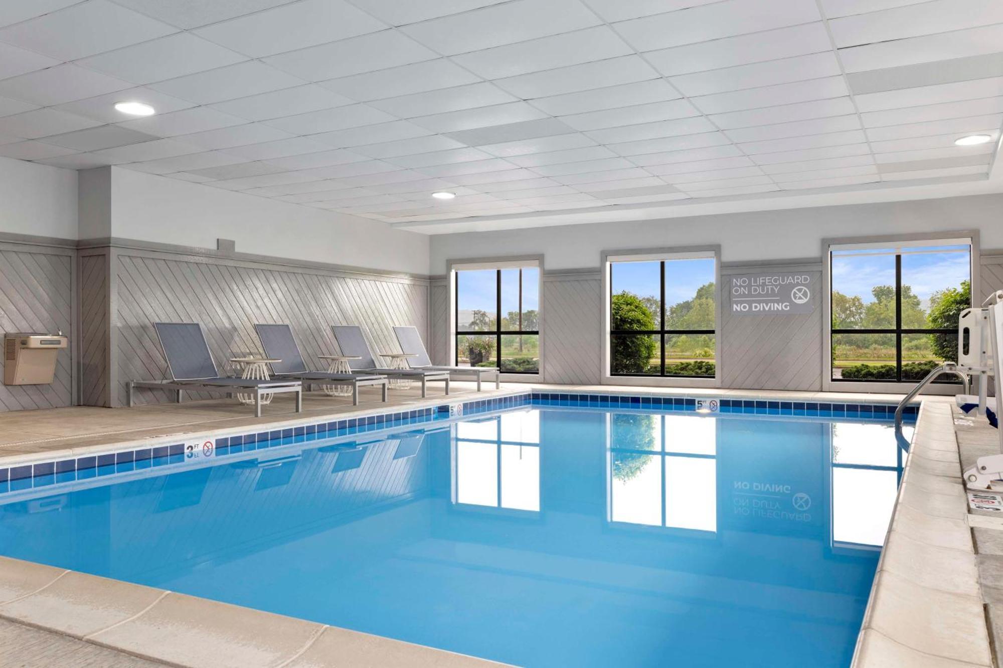 Spark By Hilton Newcomerstown Εξωτερικό φωτογραφία